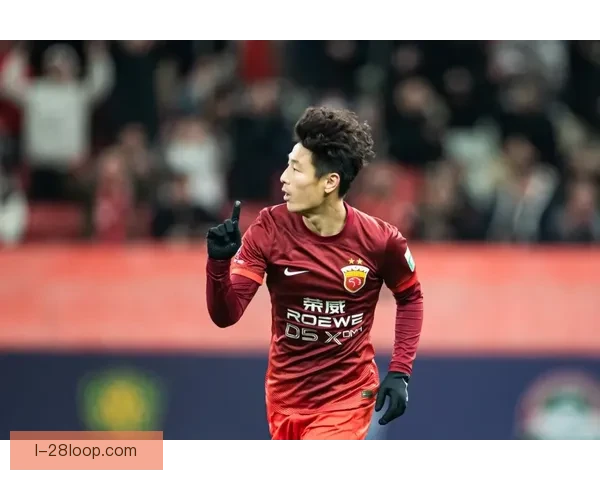 孙兴慜携手韩国明星球员在首尔举行亚洲最大足球友谊赛精彩亮相